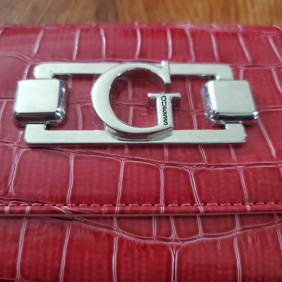 Guess Red Alligator Wallet - Picture 4 of 7
